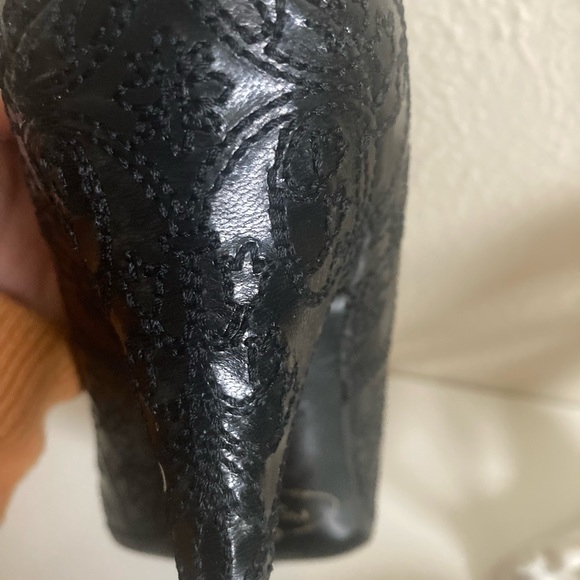 ****SOLD****Prada Vero Cuoio pumps - Picture 8 of 10